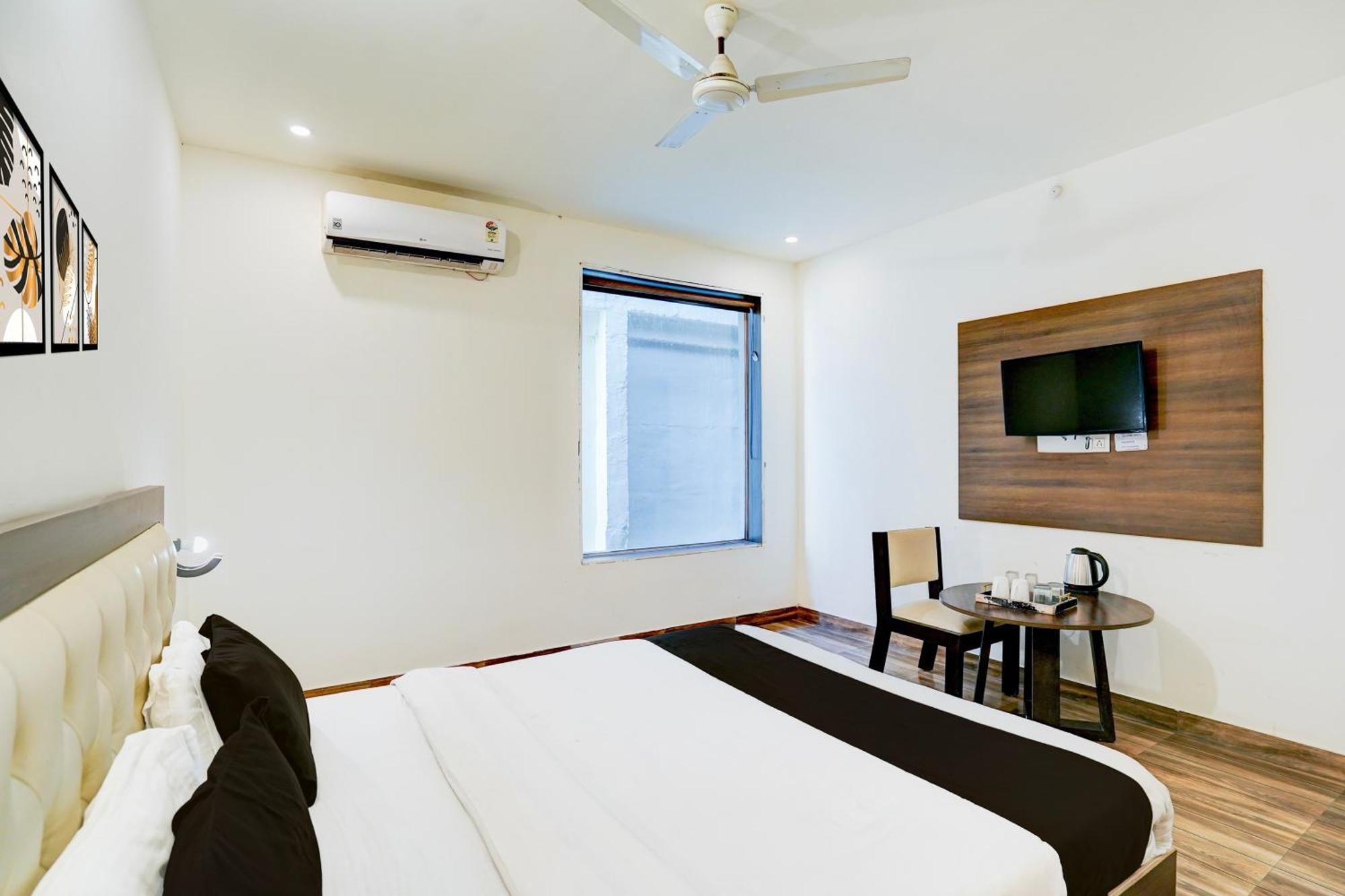 Collection O Golapar Haldwani Hotell Kāthgodām Exteriör bild